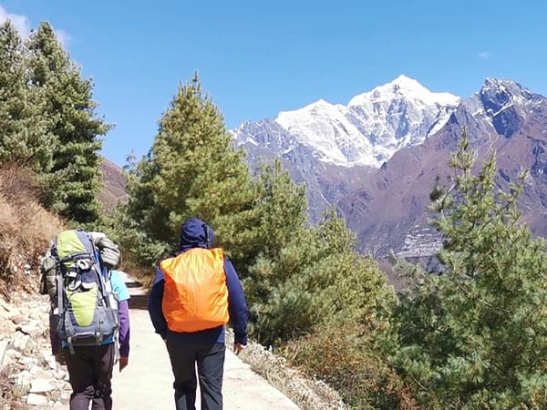Everest hiking trail from Namche bazaar to Tengboche the mountain view of Tabuche