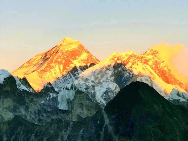mount everest view near by kala patthar nepal