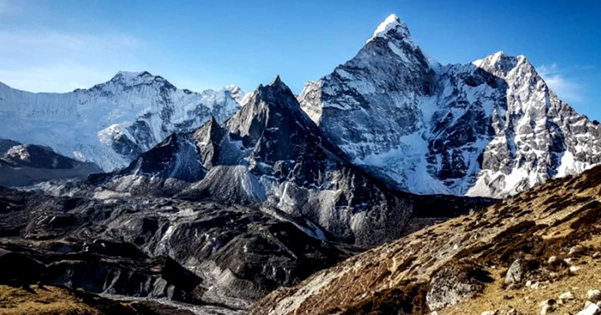 Everest Base Camp Via Chola Pass Gokyo