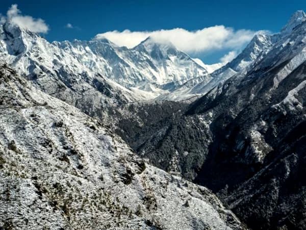 Ama Dablam 700x450
