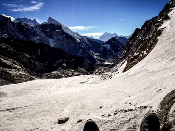 Everest Gokyo Chola 3 700x450 1