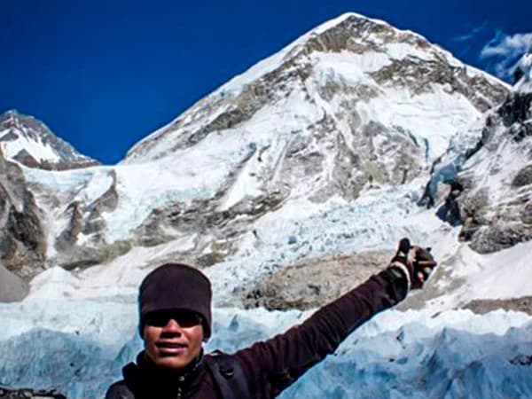 Everest Three High Pass 5 400x450