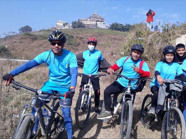 kathmandu cycling tour