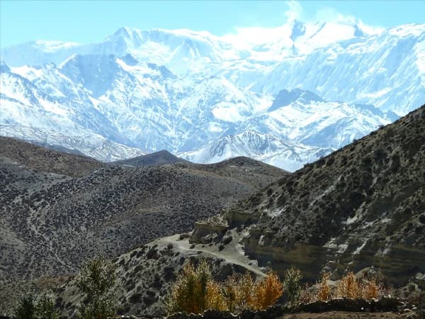 mustang cycling tour in nepal